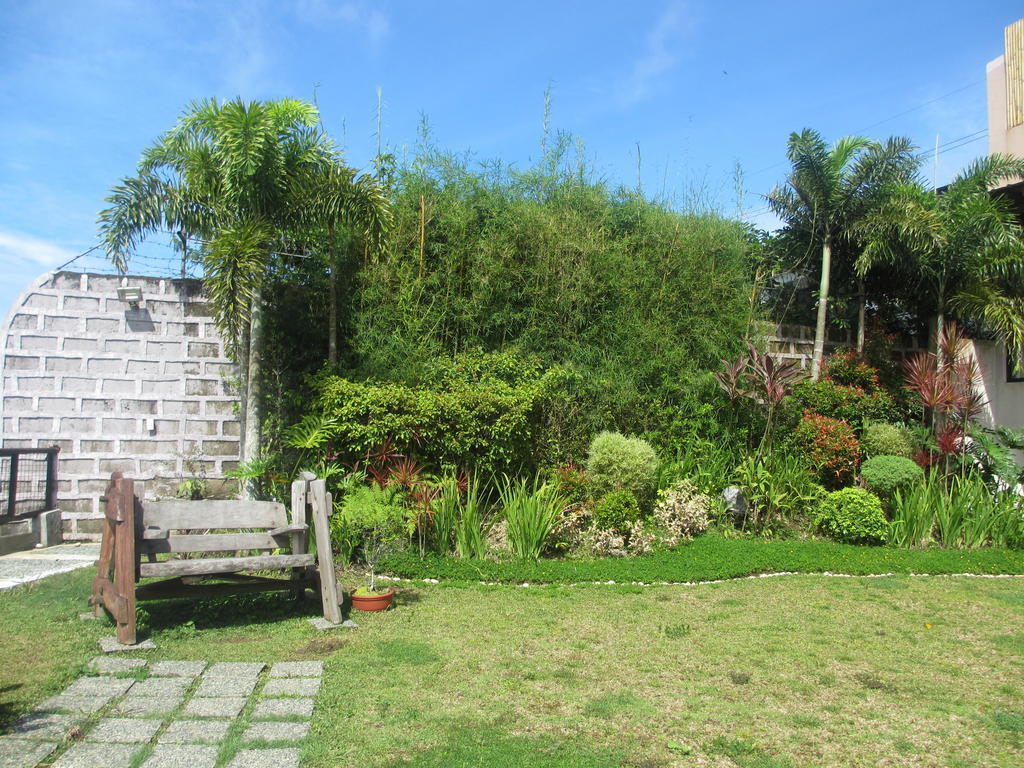 The Theodore Hotel Tagaytay City Exterior foto