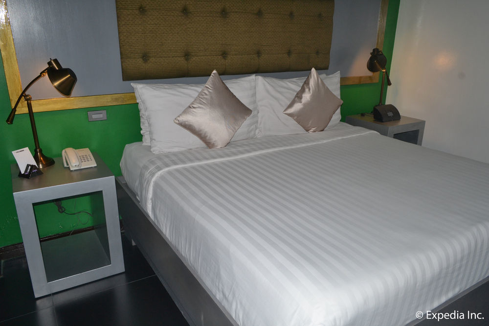 The Theodore Hotel Tagaytay City Exterior foto